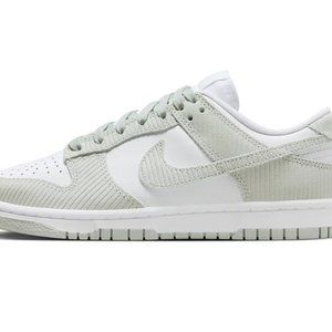 light grey dunks nwt